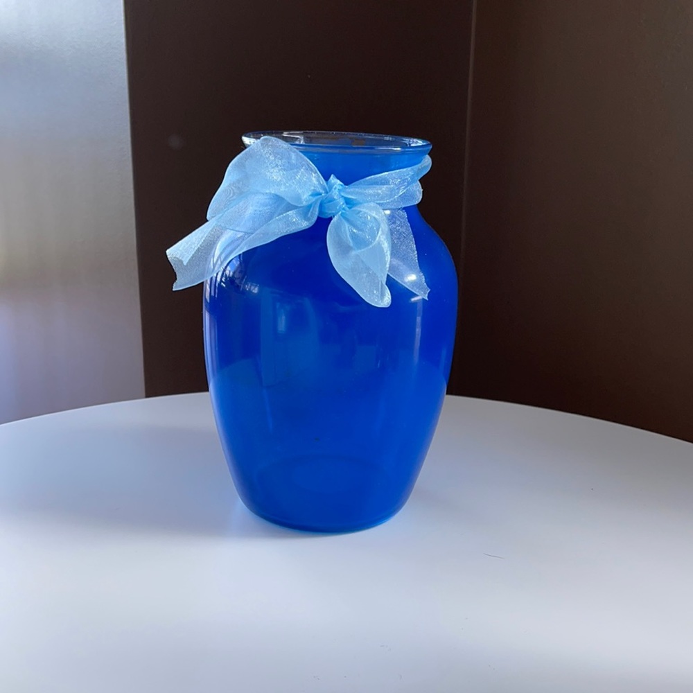Blue flower vase